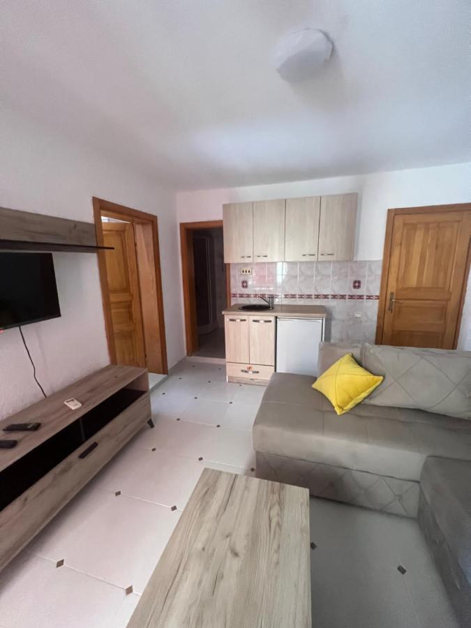 באר Villa Ajsa מראה חיצוני תמונה